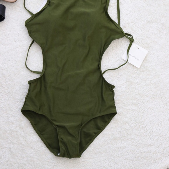 One piece army green swimsuit - Picture 4 of 4